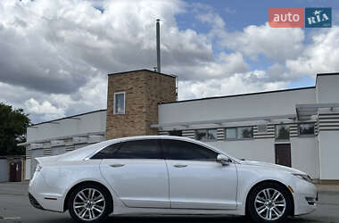 Седан Lincoln MKZ 2015 в 