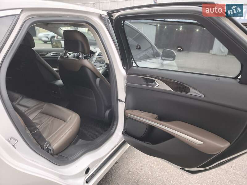 Седан Lincoln MKZ 2013 в Києві