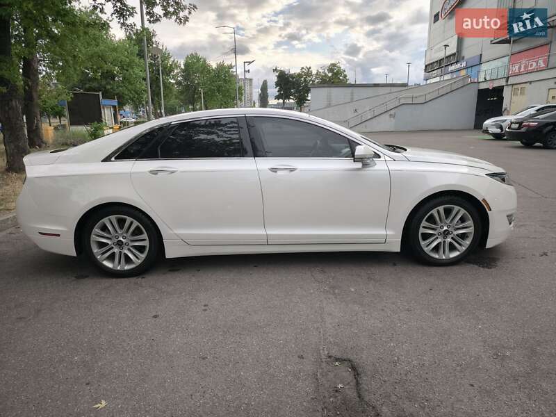 Седан Lincoln MKZ 2013 в Києві