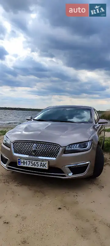 Lincoln MKZ 2020