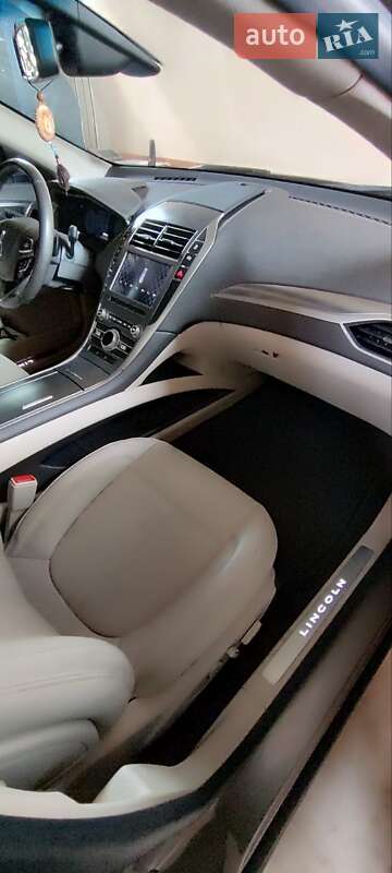 Седан Lincoln MKZ 2020 в Одесі