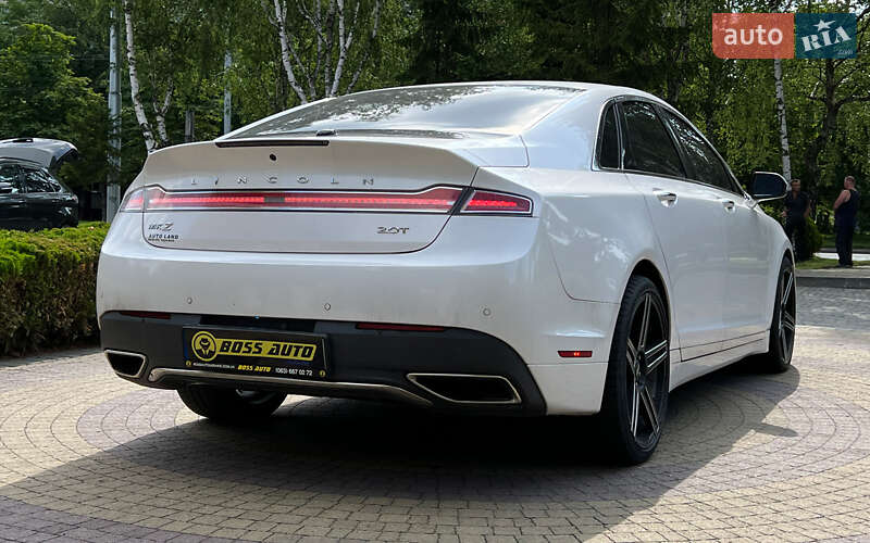 Седан Lincoln MKZ 2016 в Львове