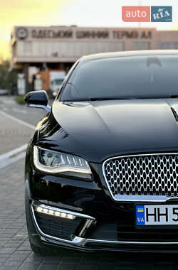 Седан Lincoln MKZ 2016 в 