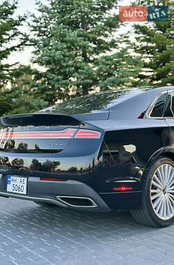 Седан Lincoln MKZ 2016 в 