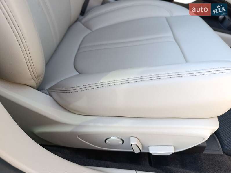 Седан Lincoln MKZ 2018 в Одессе