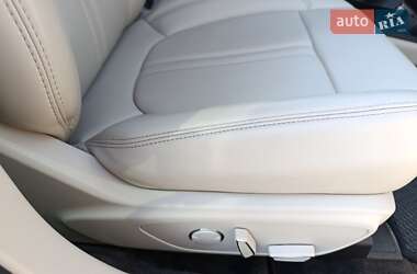 Седан Lincoln MKZ 2018 в 