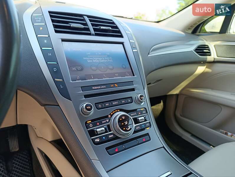 Седан Lincoln MKZ 2018 в Одессе