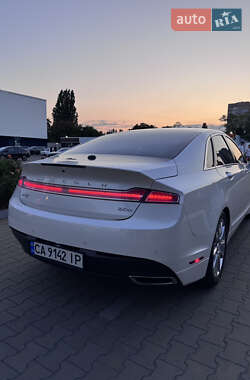 Седан Lincoln MKZ 2015 в 