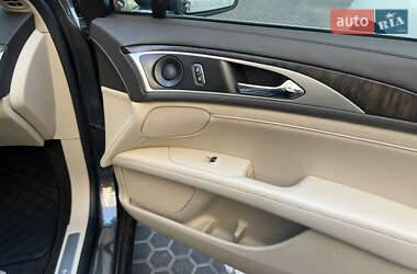Седан Lincoln MKZ 2019 в 