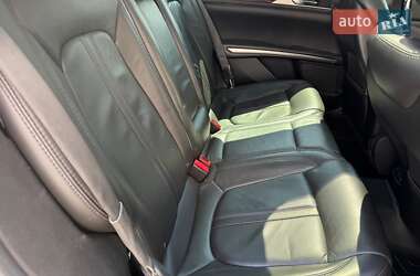 Седан Lincoln MKZ 2013 в 