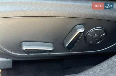 Седан Lincoln MKZ 2013 в 