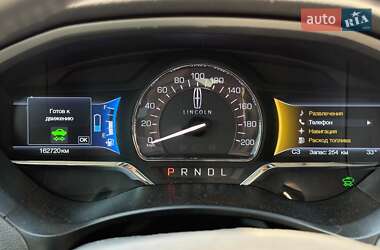 Седан Lincoln MKZ 2013 в 