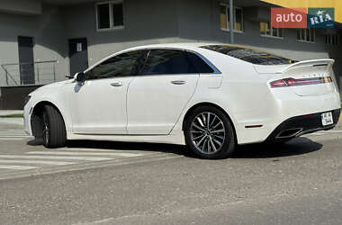 Седан Lincoln MKZ 2016 в 
