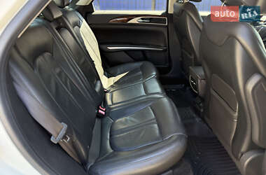 Седан Lincoln MKZ 2013 в 