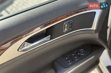 Седан Lincoln MKZ 2013 в 