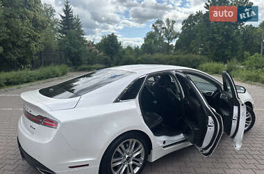 Седан Lincoln MKZ 2015 в 