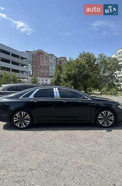 Седан Lincoln MKZ 2017 в 