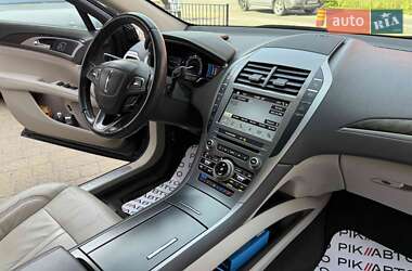 Седан Lincoln MKZ 2016 в 
