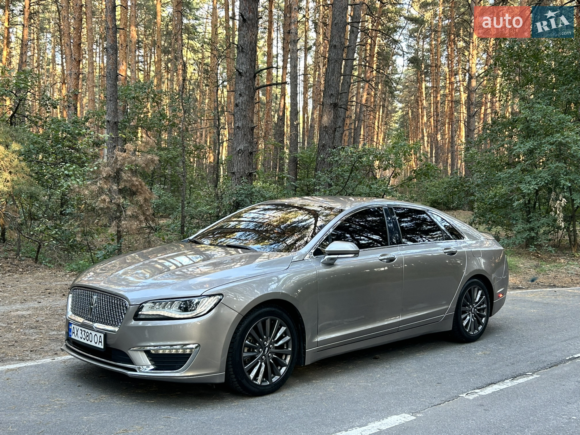 2018 Lincoln MKZ - мініатюра 10