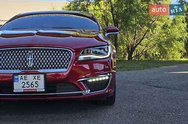 Седан Lincoln MKZ 2020 в 