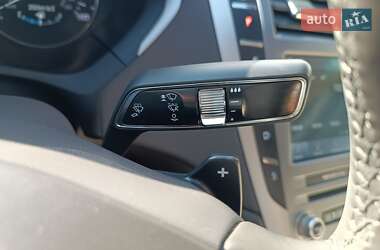 Седан Lincoln MKZ 2019 в 