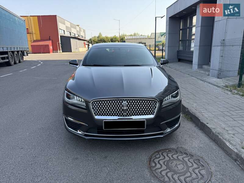 Седан Lincoln MKZ 2017 в 