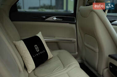 Седан Lincoln MKZ 2014 в 