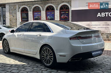 Седан Lincoln MKZ 2014 в 