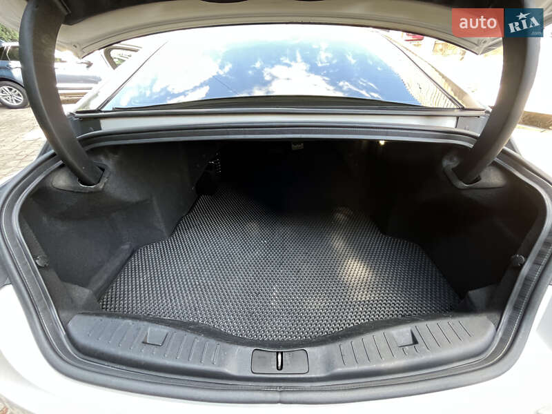 Седан Lincoln MKZ 2014 в Белой Церкви