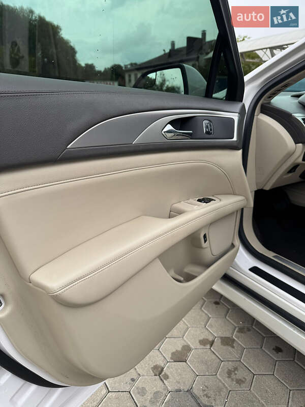 Седан Lincoln MKZ 2016 в Луцьку фото 7 Седан Lincoln MKZ 2016 в Луцьку
