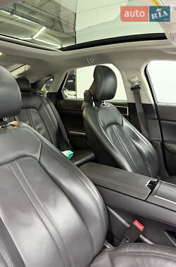 Седан Lincoln MKZ 2013 в 