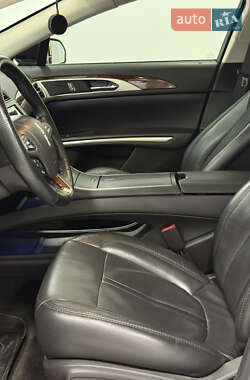Седан Lincoln MKZ 2013 в 