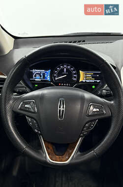Седан Lincoln MKZ 2013 в 