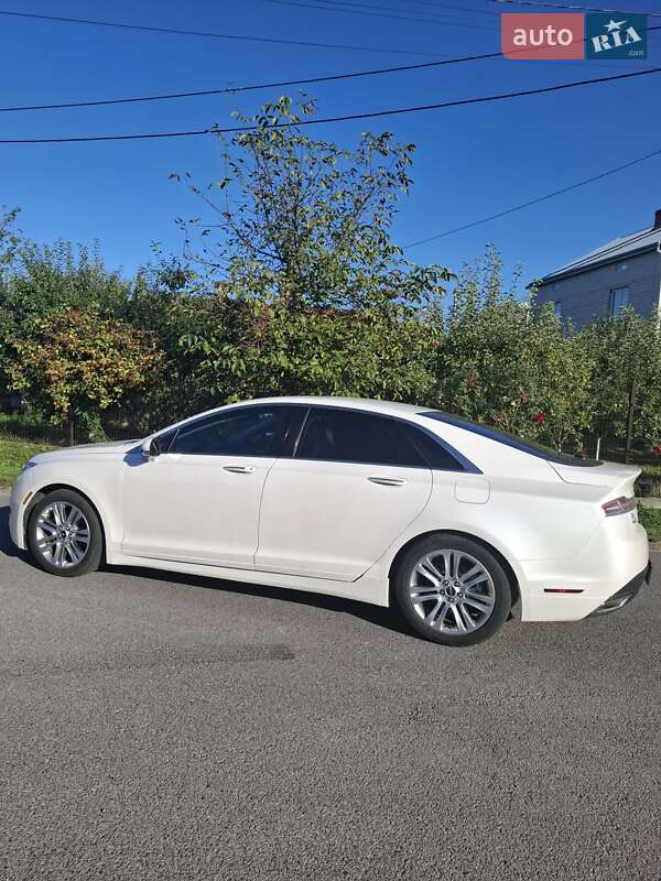Седан Lincoln MKZ 2014 в Львове
