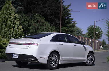 Седан Lincoln MKZ 2014 в 