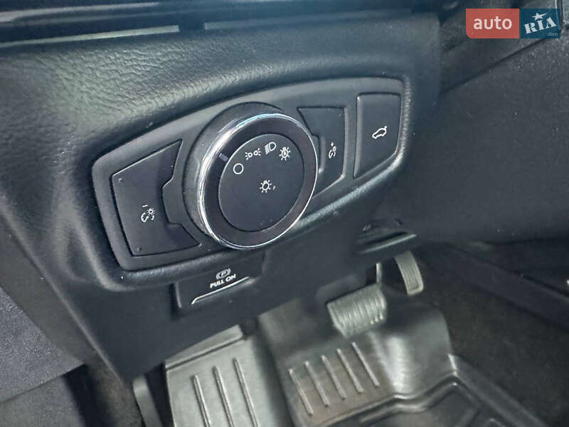 Седан Lincoln MKZ 2019 в Киеве