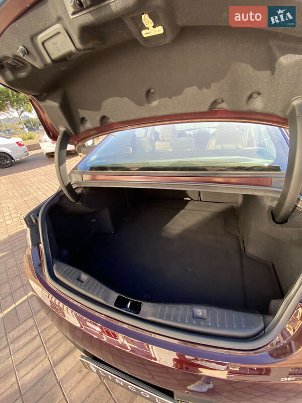 Седан Lincoln MKZ 2017 в Кропивницком