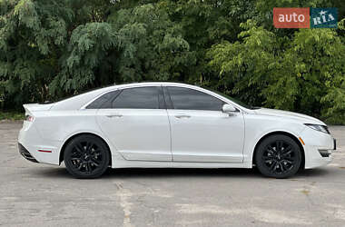 Седан Lincoln MKZ 2012 в 