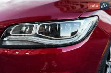 Седан Lincoln MKZ 2020 в 