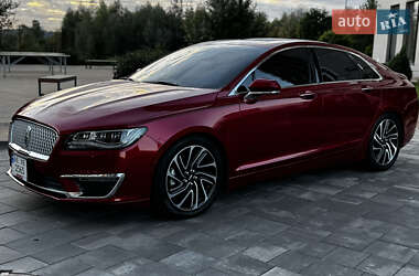 Седан Lincoln MKZ 2020 в 