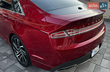 Седан Lincoln MKZ 2020 в 