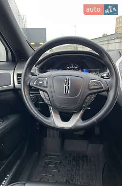 Седан Lincoln MKZ 2017 в 