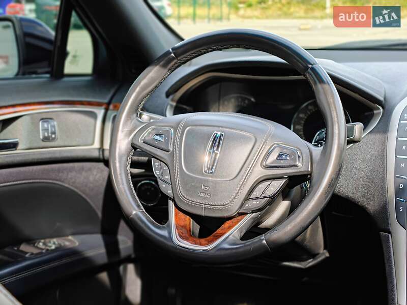 Седан Lincoln MKZ 2016 в Запорожье