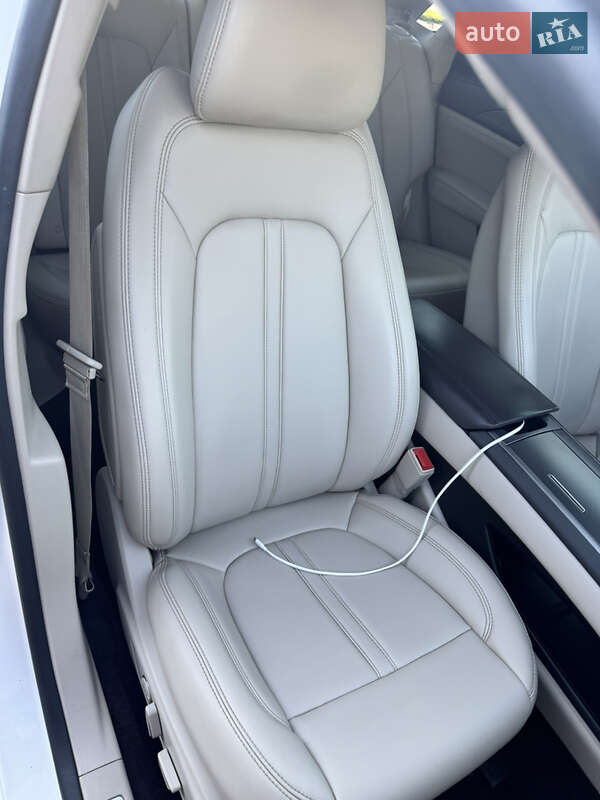 Седан Lincoln MKZ 2018 в Полтаве фото 29 Седан Lincoln MKZ 2018 в Полтаве