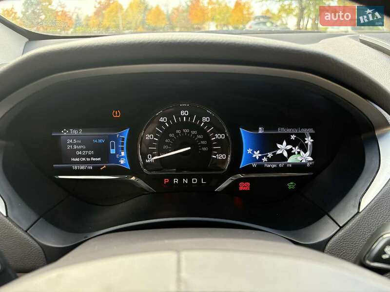 Седан Lincoln MKZ 2016 в Ужгороді