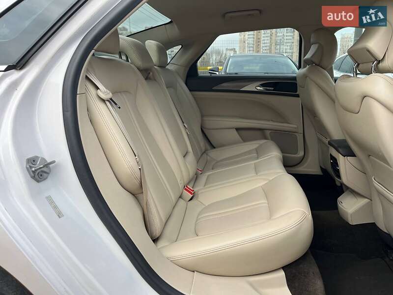 Седан Lincoln MKZ 2018 в Киеве