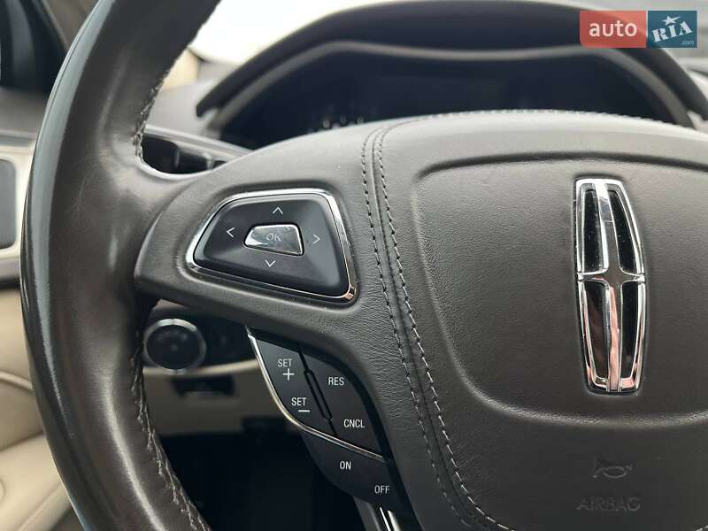 Седан Lincoln MKZ 2018 в Киеве