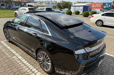 Седан Lincoln MKZ 2015 в Киеве