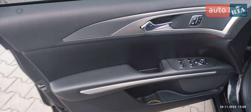 Седан Lincoln MKZ 2014 в Киеве фото 15 Седан Lincoln MKZ 2014 в Киеве