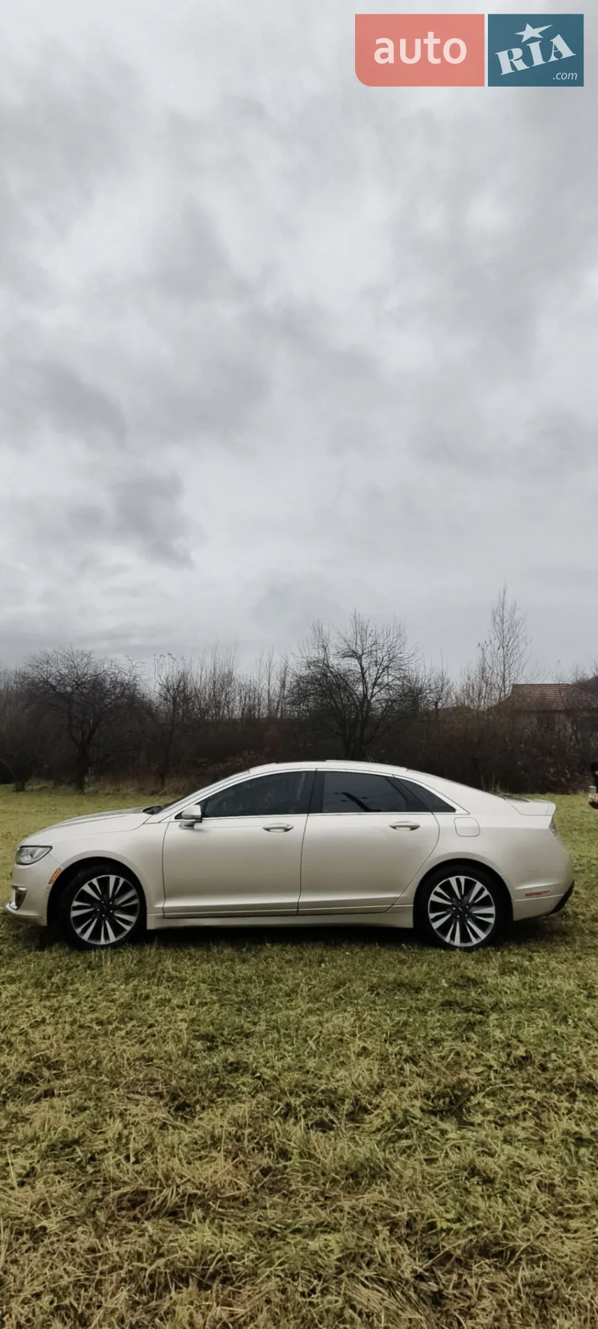 2016 Lincoln MKZ - мініатюра 3